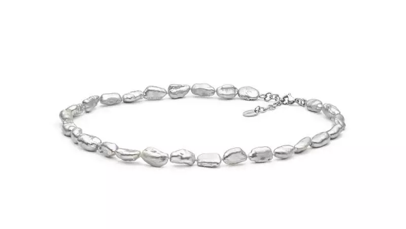 Trend-Perlenkette grau barock Gaura Pearls, Estland